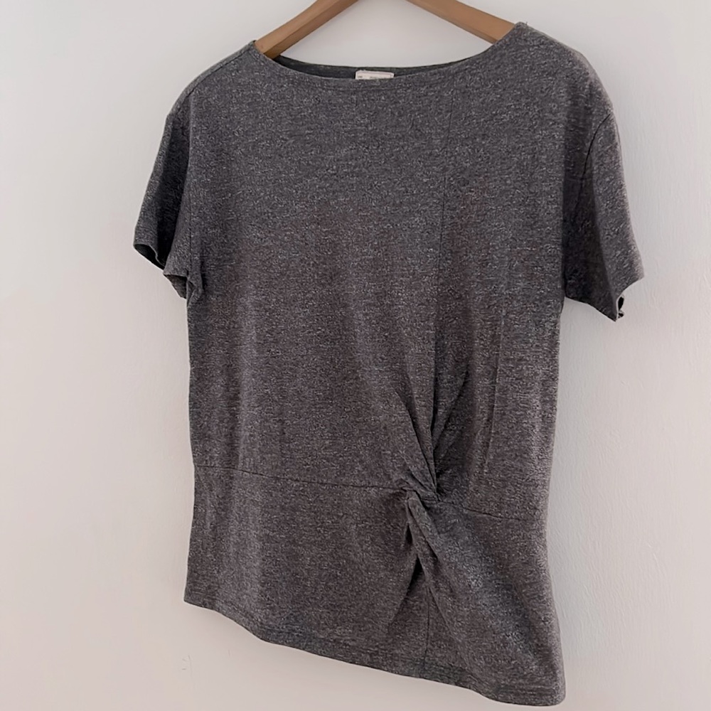 GAP rushed grey top